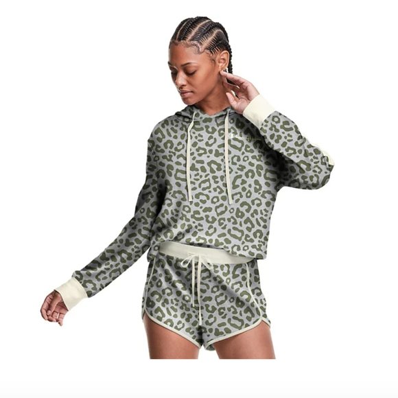 NWT Champion Green Leopard Print Pajama / Loungewear Set - Picture 3 of 5